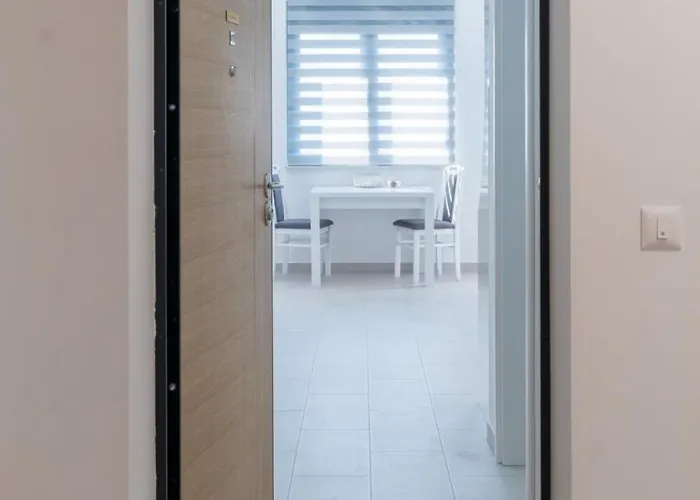 Crnjanski Paun L Διαμέρισμα